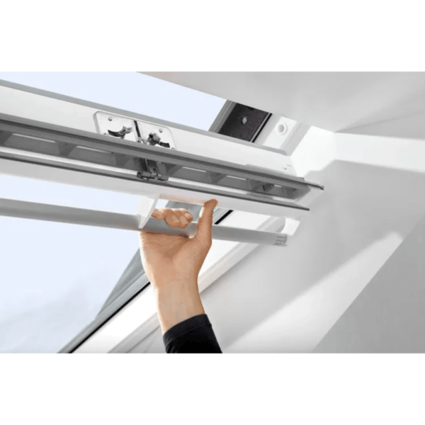 volet-roulant-velux-ggl-uk04-2076-134x98cm